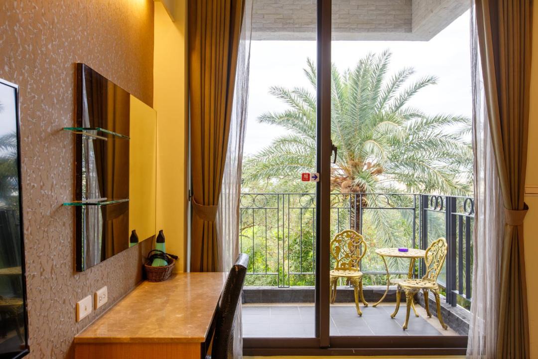 Photo of Patio Balcony in Xiaoliuqiu