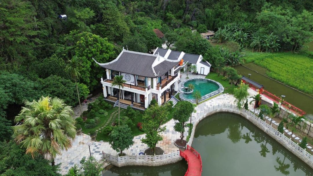 Photo of Others in Hoa Lu