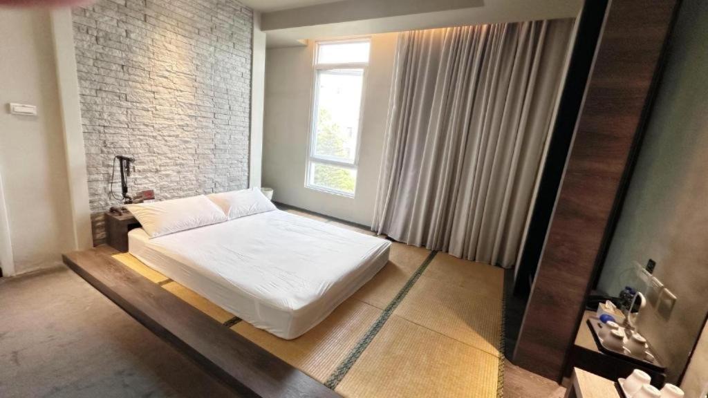 Photo of Bedroom in West District