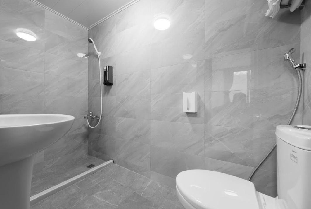 Photo of Bathroom in Dongshi District