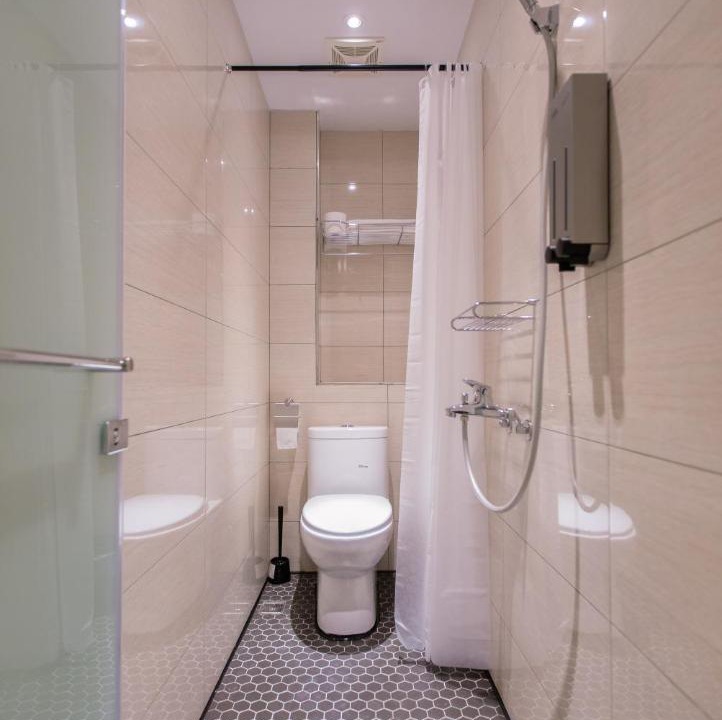 Photo of Bathroom in Zhongzheng