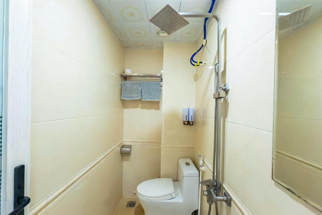 Photo of Bathroom in Cat Ba