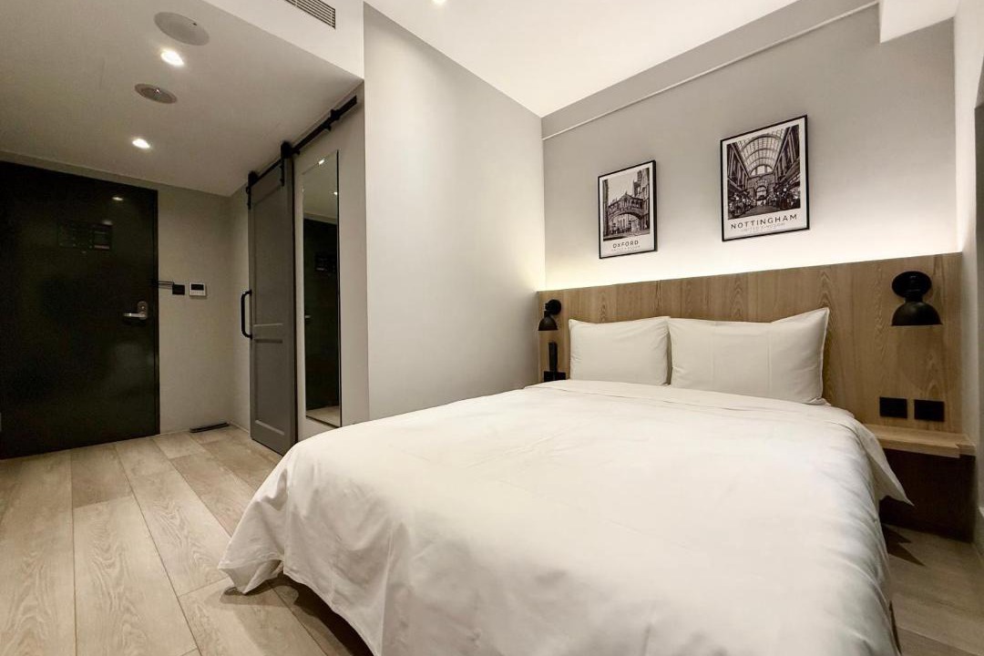 Photo of Bedroom in University District