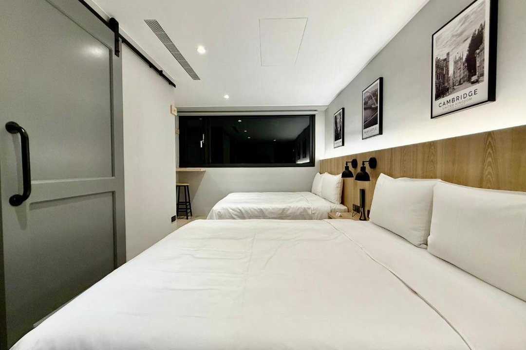 Photo of Bedroom in University District