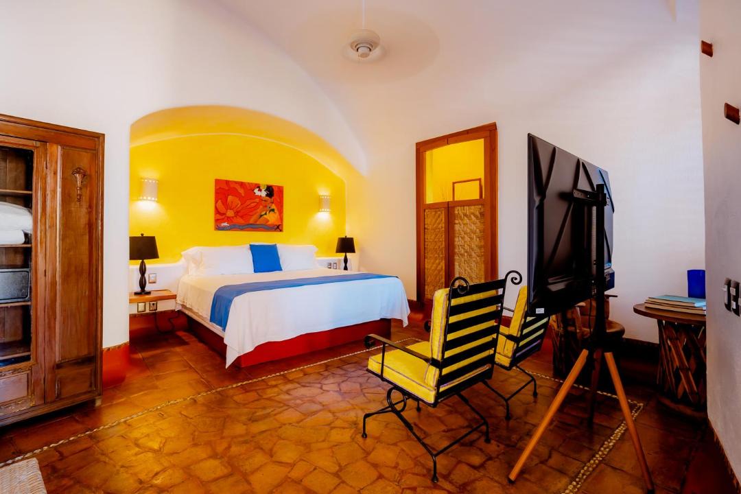 Photo of Bedroom in Zihuatanejo