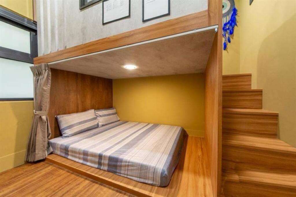 Photo of Bedroom in West Central District