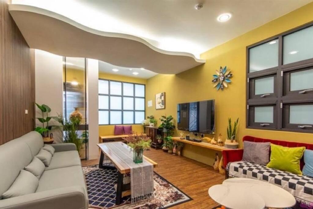 Photo of Livingroom in West Central District