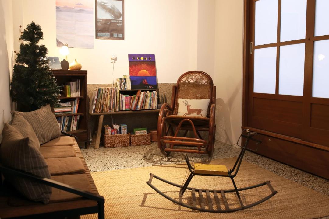 Photo of Livingroom in West Central District