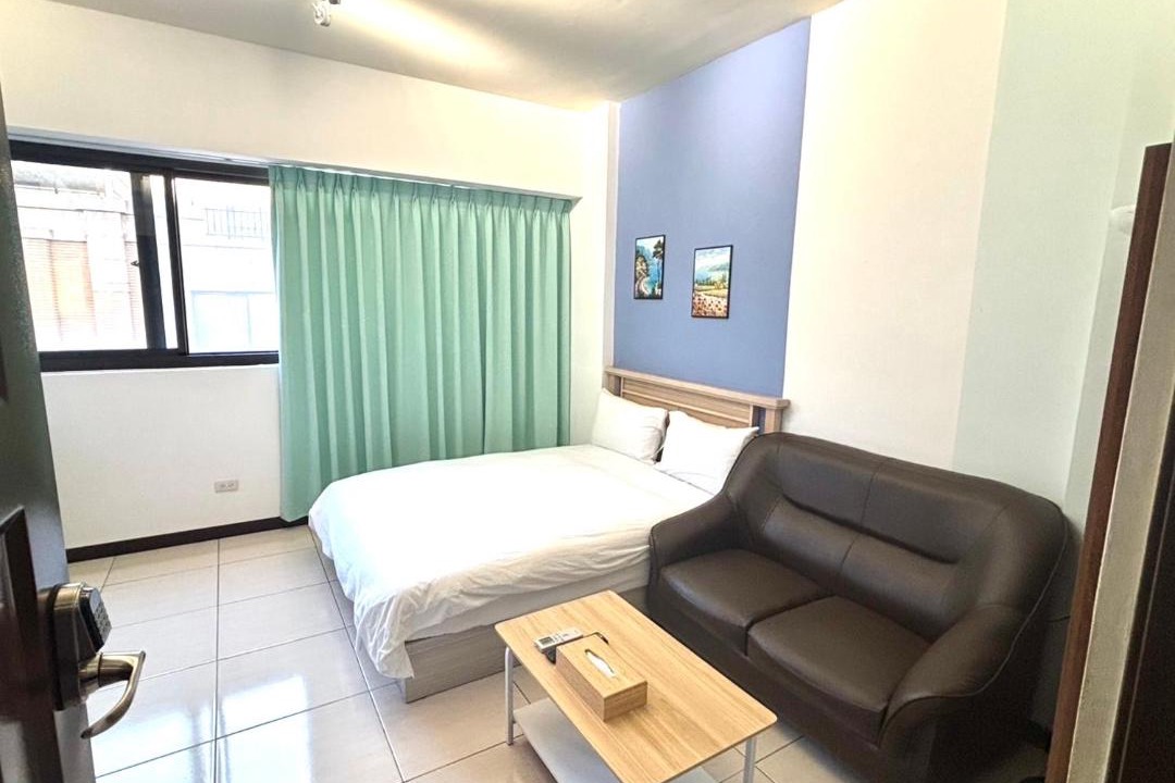 Photo of Bedroom in University District