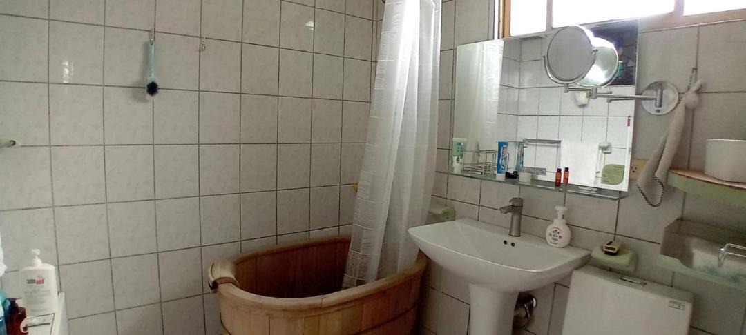Photo of Bathroom in Xitun District