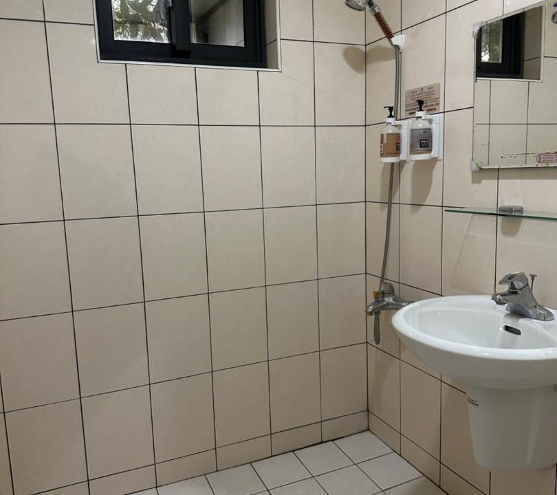 Photo of Bathroom in Lugu