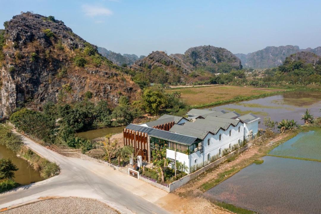 Photo of Others in Hoa Lu