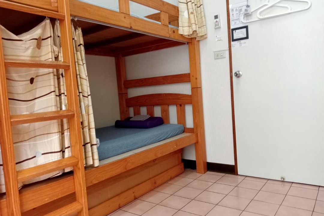 Photo of Bedroom in East District