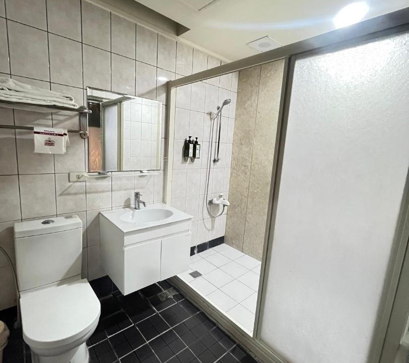 Photo of Bathroom in Tianzhong