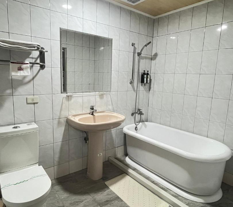 Photo of Bathroom in Tianzhong