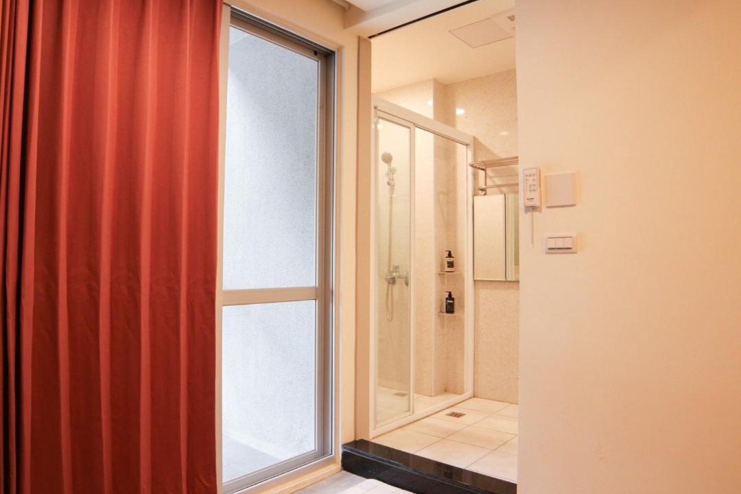 Photo of Bathroom in East District