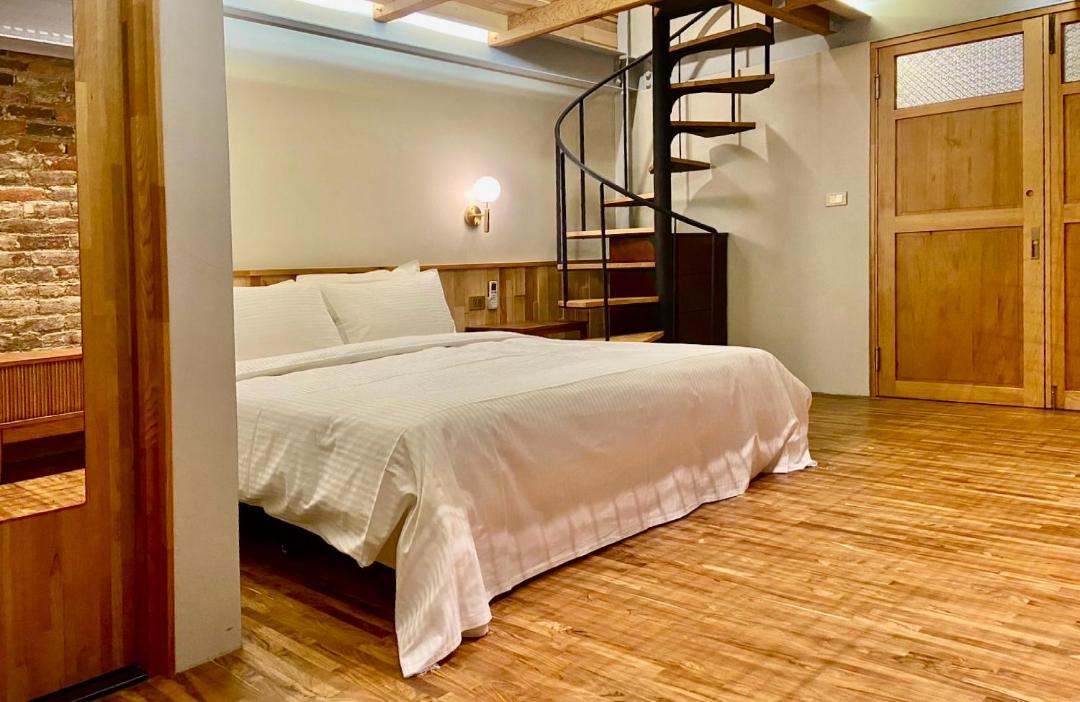 Photo of Bedroom in West Central District