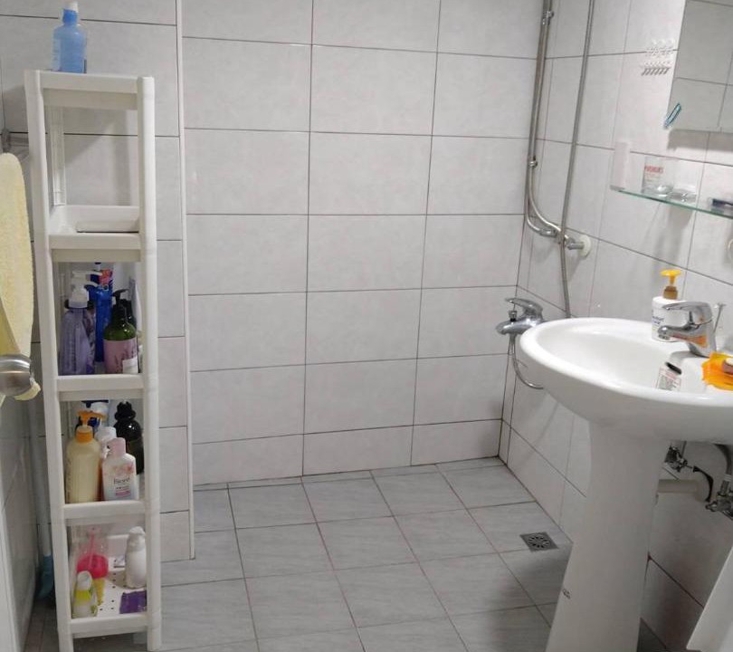 Photo of Bathroom in Central District