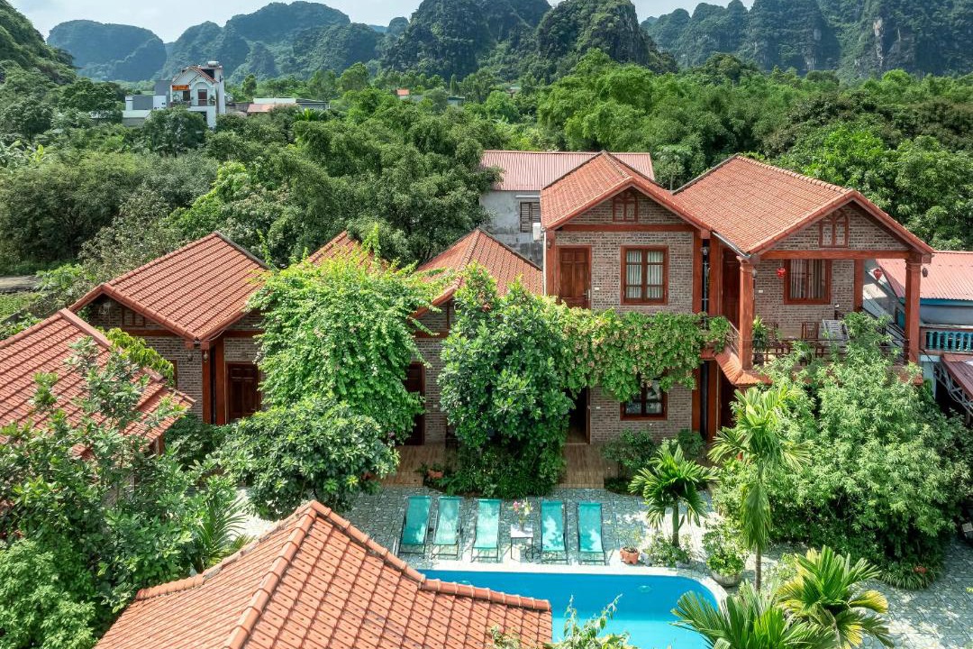 Photo of Others in Hoa Lu