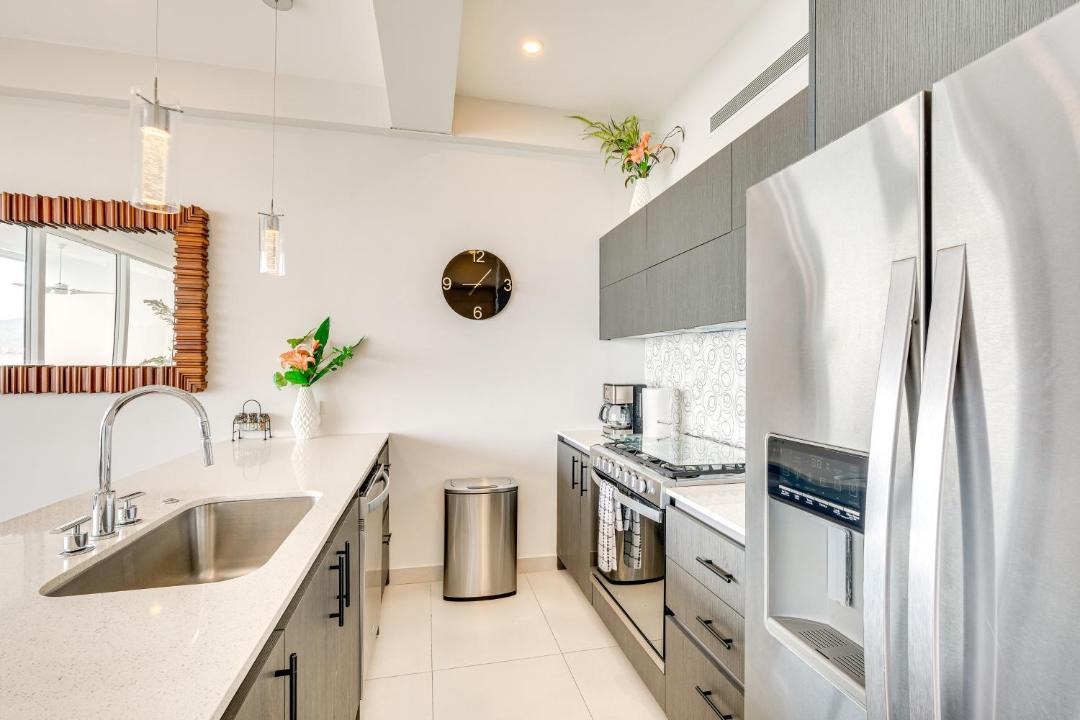 Photo of Kitchen in South Shore Hotel Area