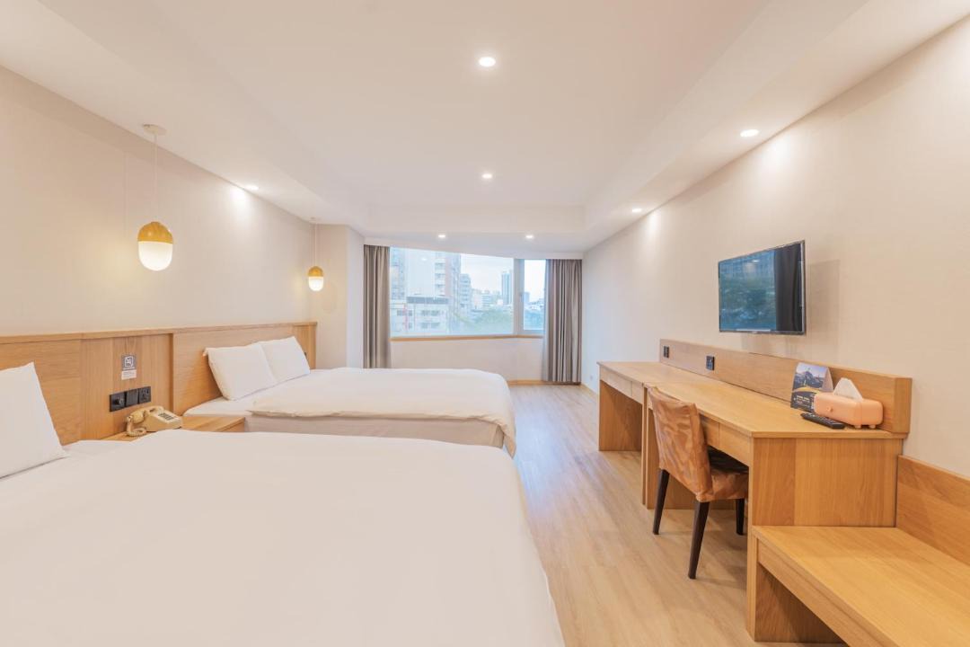 Photo of Bedroom in West District