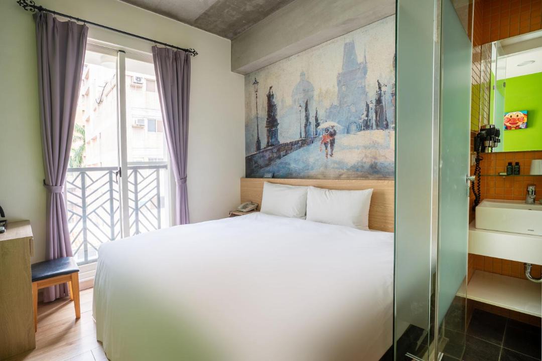Photo of Bedroom in University District