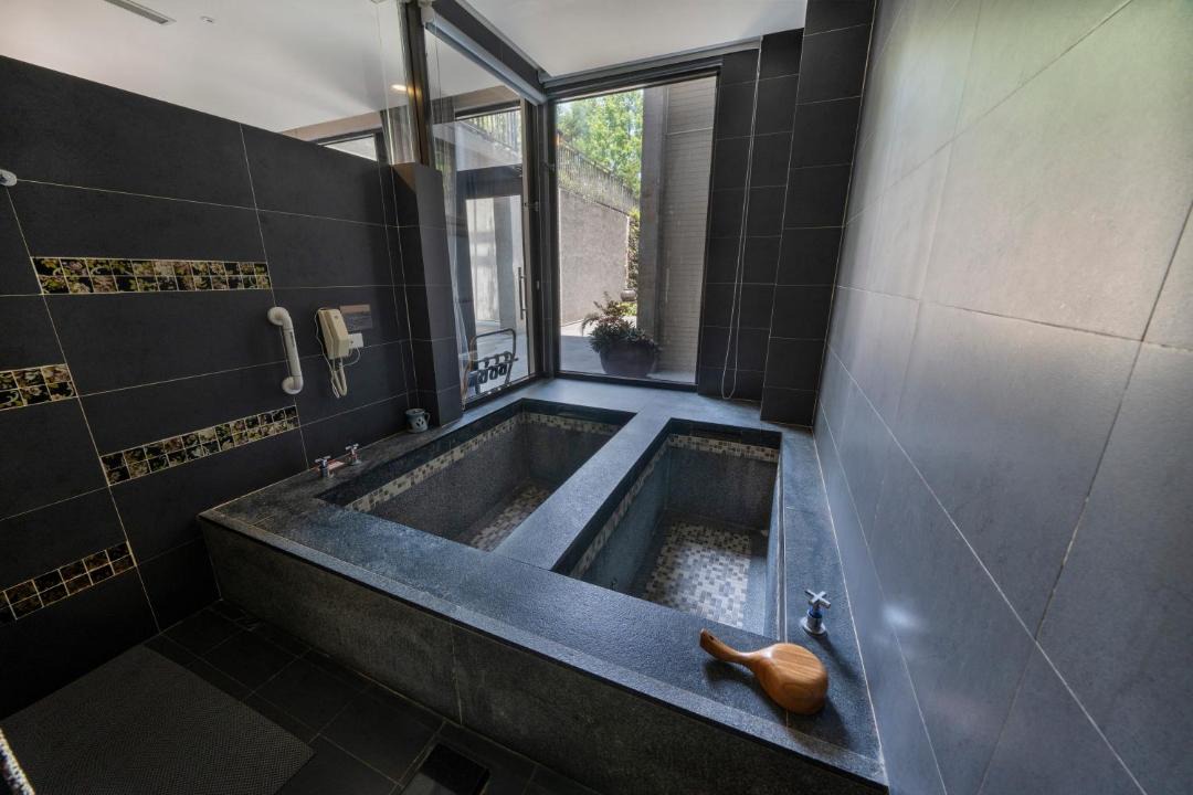 Photo of Bathroom in Puli
