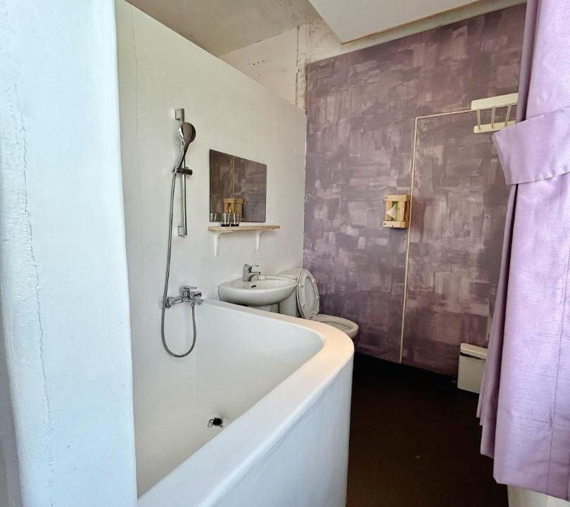 Photo of Bathroom in Eluan