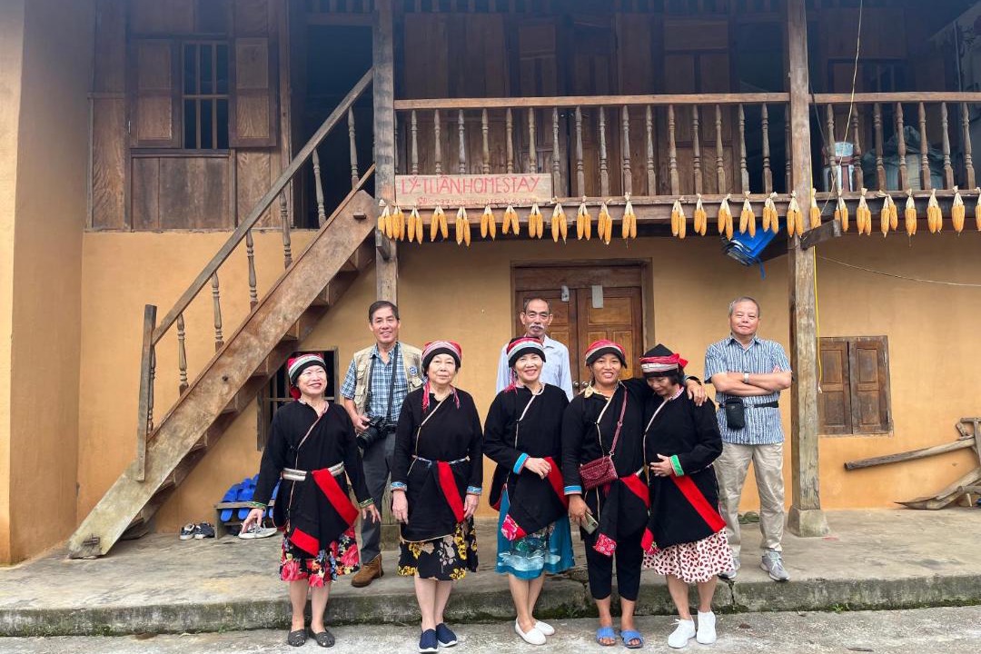 Photo of Others in Quan Ba