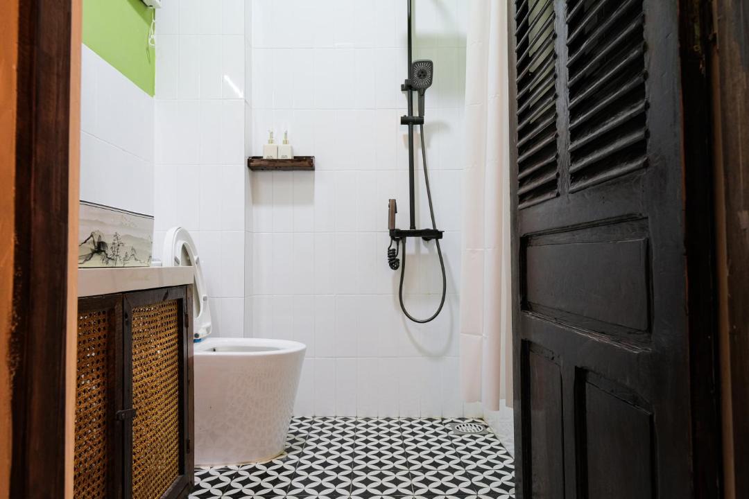 Photo of Bathroom in Phuong 8