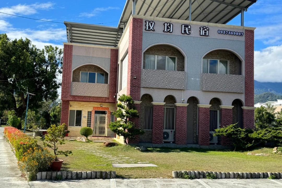 Photo of Buildings in Chishang