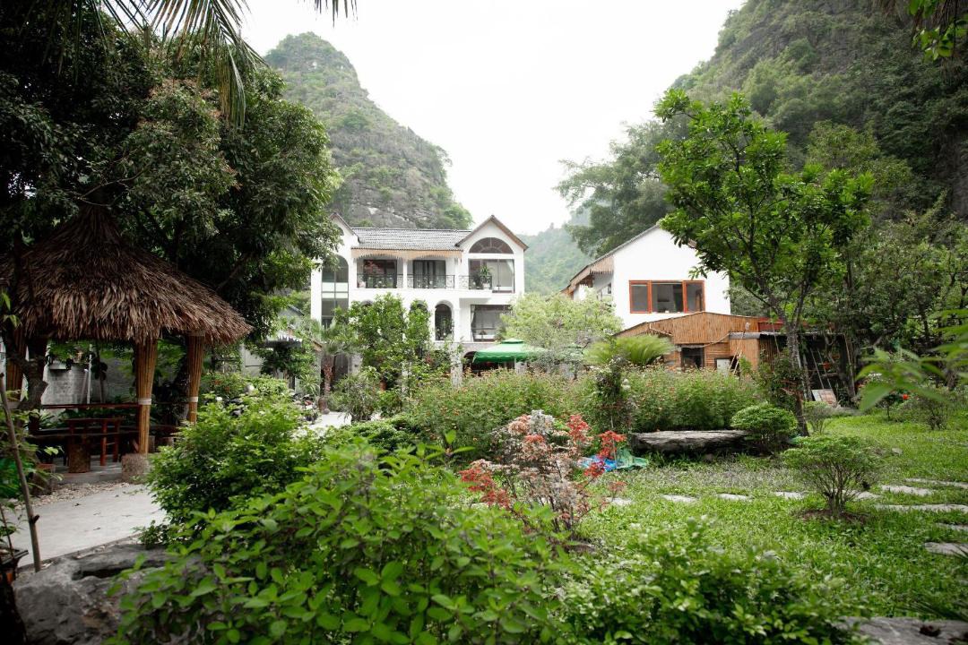 Photo of Others in Hoa Lu