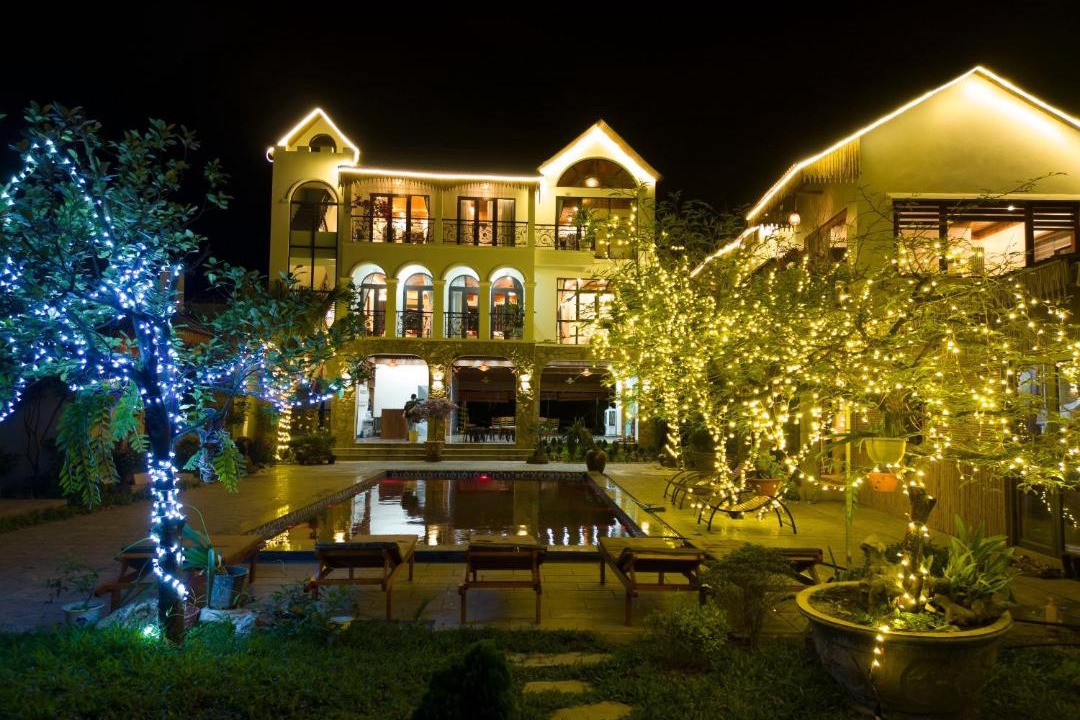 Photo of Others in Hoa Lu