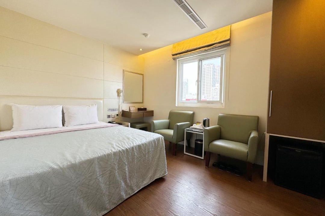 Photo of Bedroom in West District