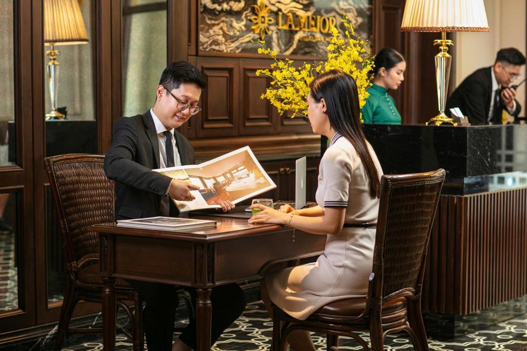 Photo of Others in Hang Buom