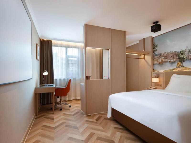 Photo of Bedroom in Yue Lu