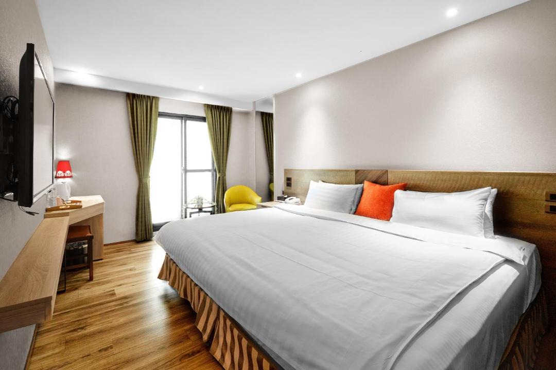 Photo of Bedroom in East District