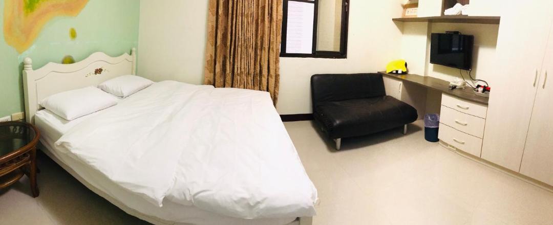 Photo of Bedroom in North District