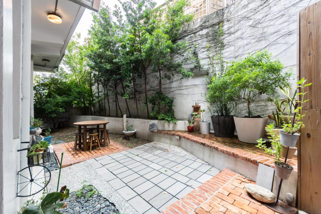 Photo of Patio Balcony in North District