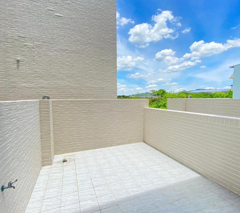 Photo of Patio Balcony in Yujing
