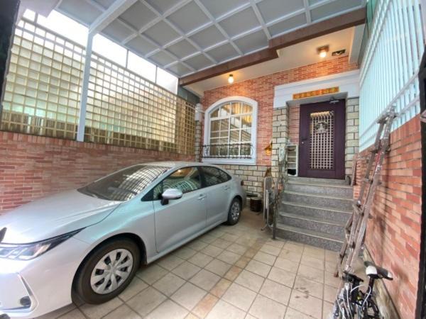 Photo of Patio Balcony in West District