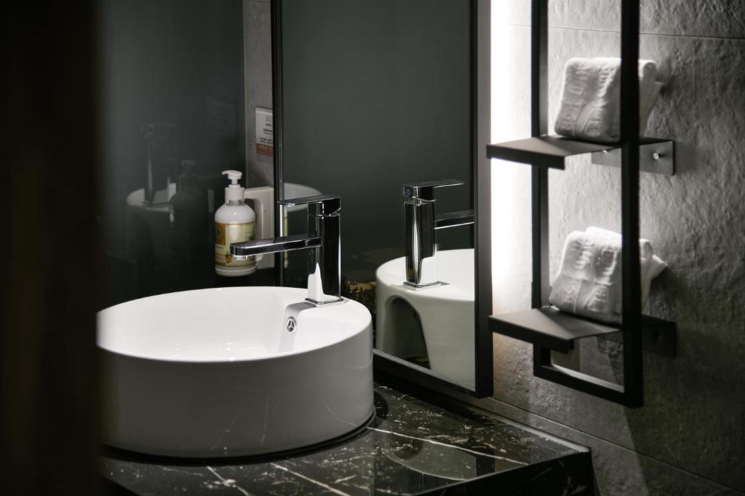 Photo of Bathroom in West District