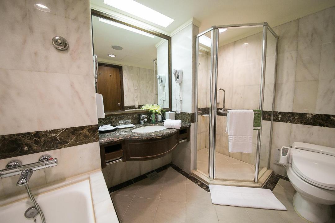 Photo of Bathroom in East District