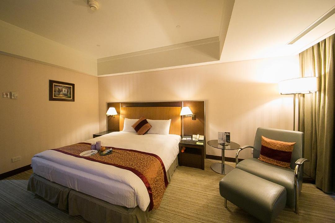 Photo of Bedroom in East District