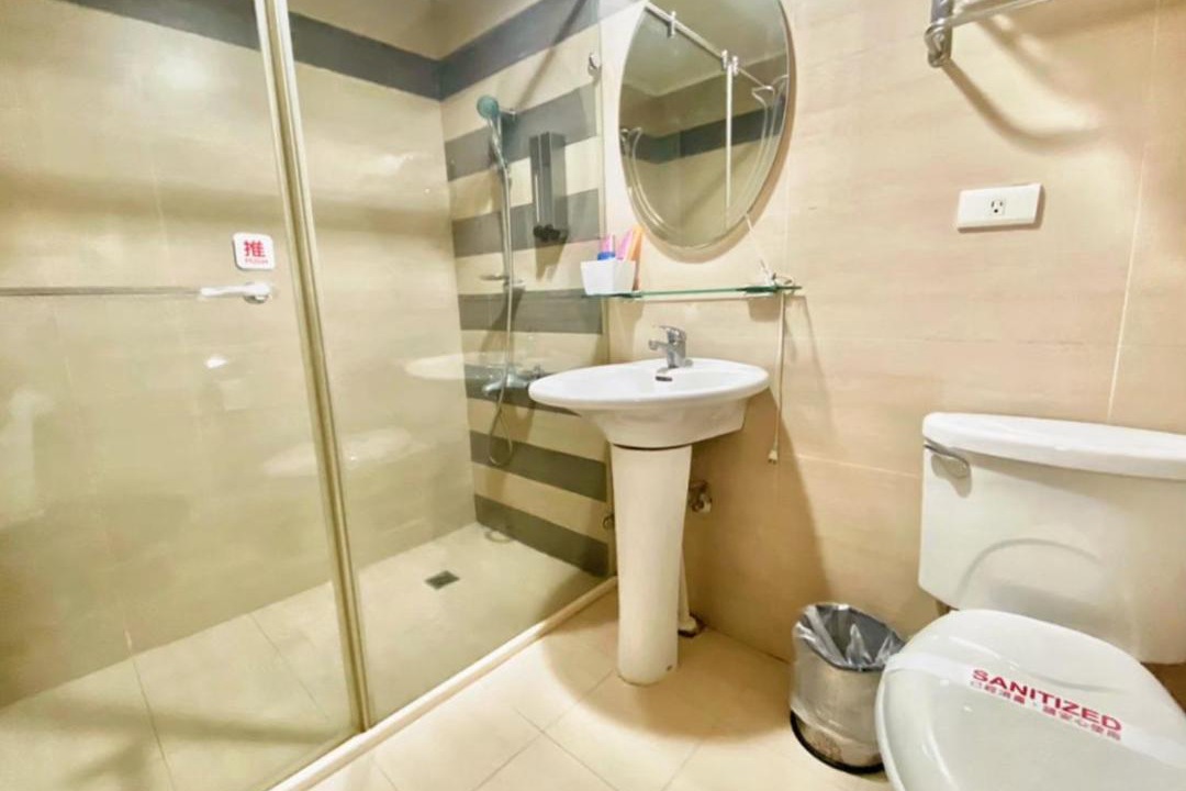 Photo of Bathroom in East District