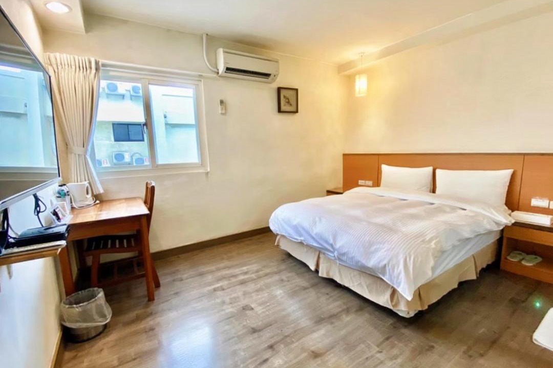 Photo of Bedroom in East District