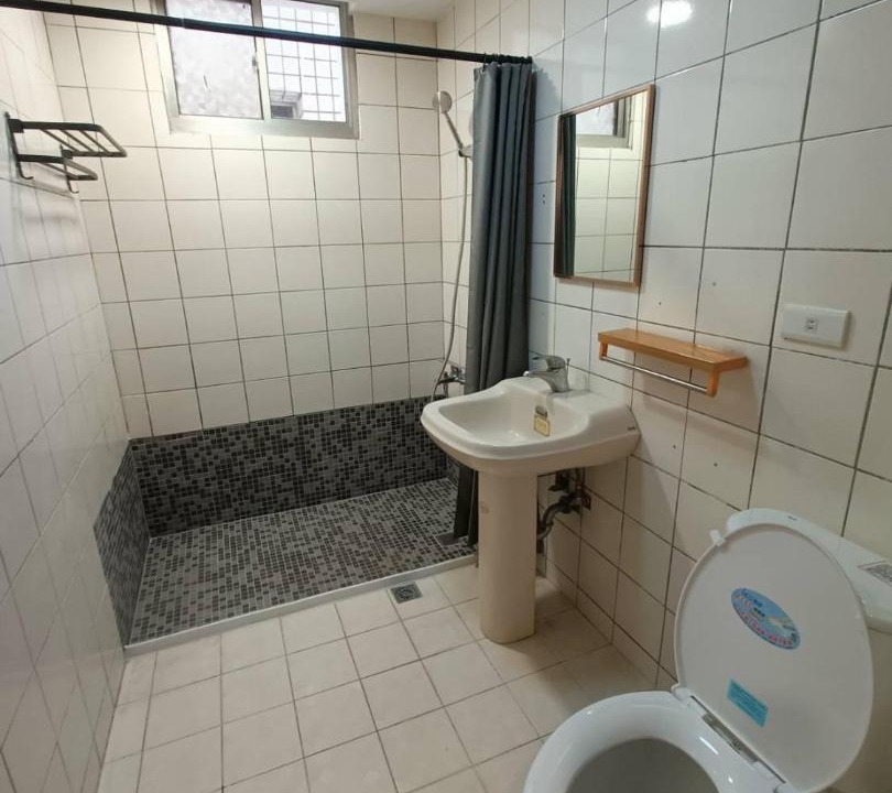 Photo of Bathroom in Longtan District