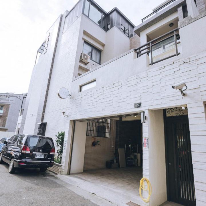 Photo of Buildings in Hengchun Old Town