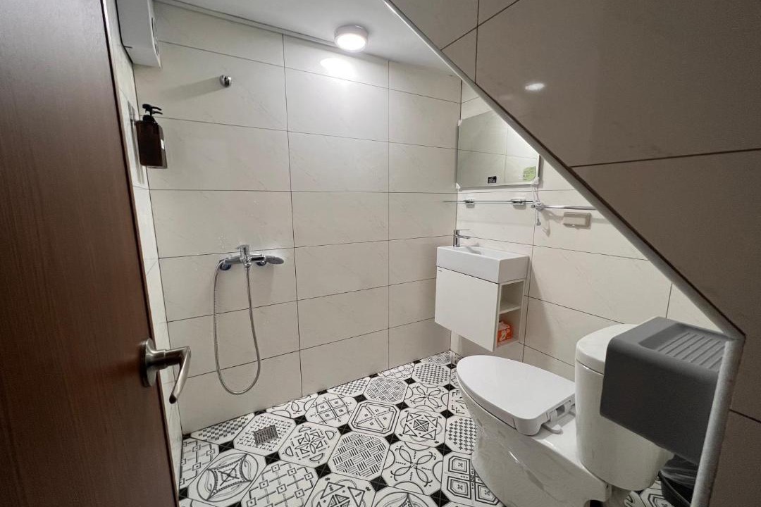 Photo of Bathroom in Qieding District