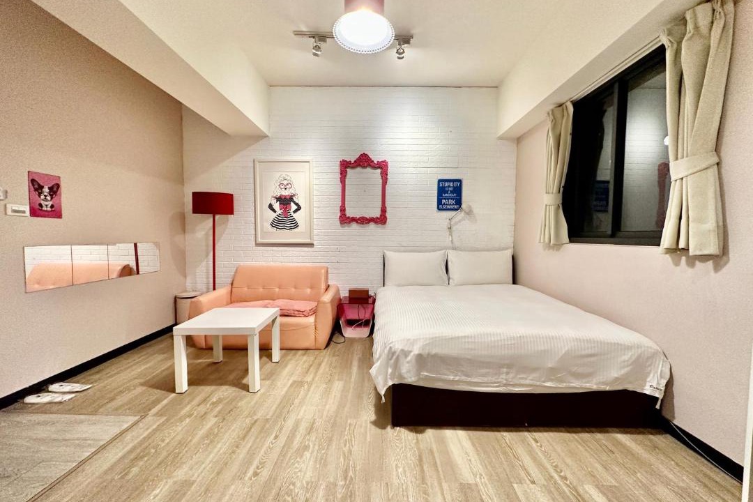 Photo of Bedroom in University District